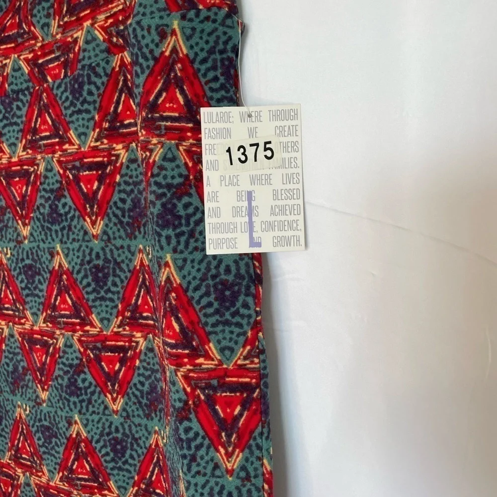 LuLaRoe/ Triangular patterned pencil Cassie Skirt​​​​​​​​​​​​​